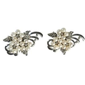 Vintage Earrings Women's Faux Pearl Cluster Rhinestone Silver Tone Clip On Glam